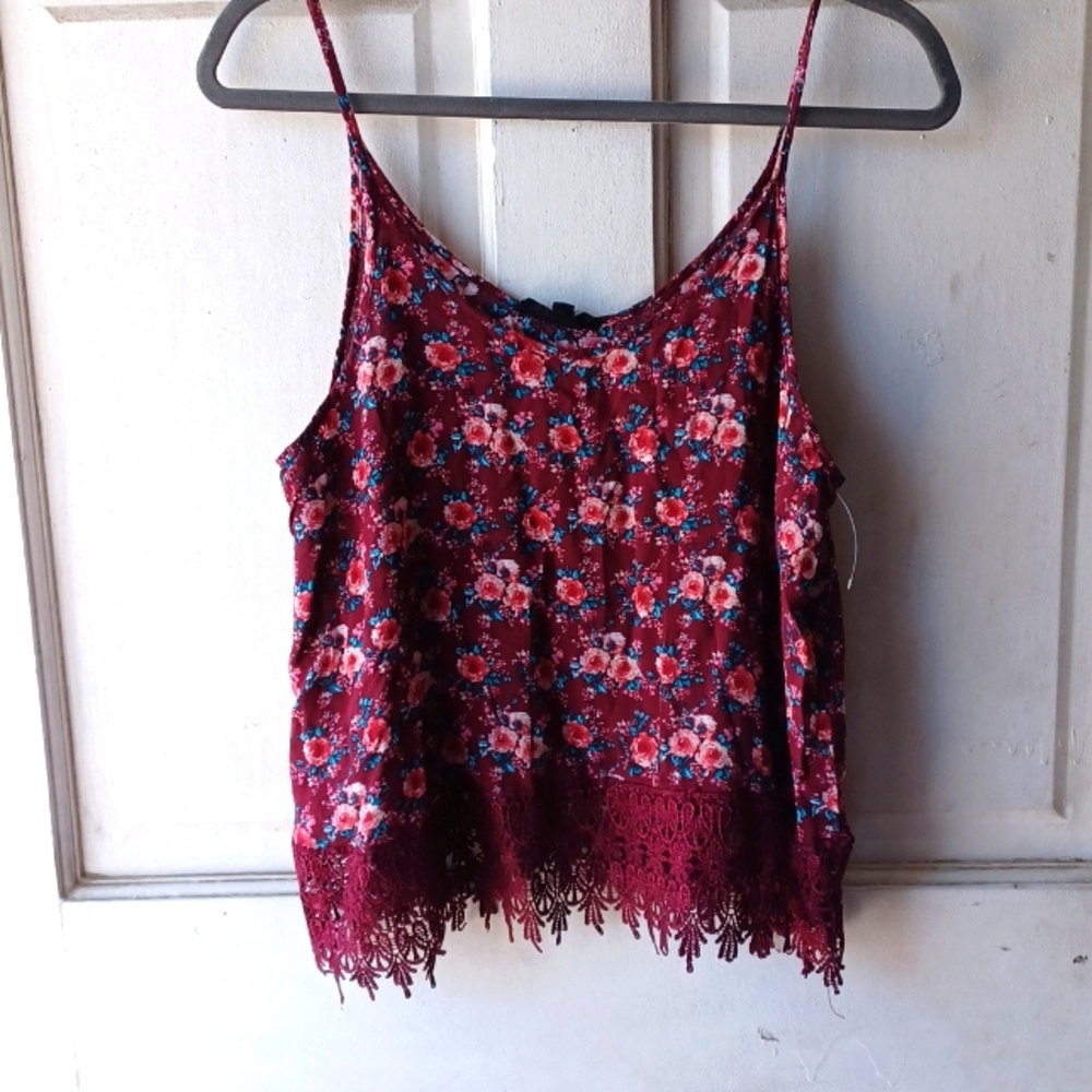 Los Angeles Red Floral Tank Top size Large